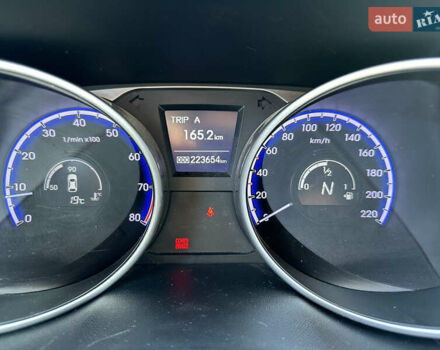 Серый Хендай их35, объемом двигателя 2 л и пробегом 224 тыс. км за 12500 $, фото 13 на Automoto.ua