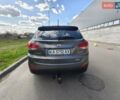 Серый Хендай их35, объемом двигателя 2 л и пробегом 187 тыс. км за 12900 $, фото 7 на Automoto.ua