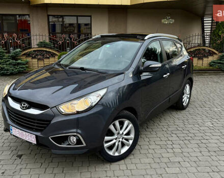 Серый Хендай их35, объемом двигателя 2 л и пробегом 245 тыс. км за 13500 $, фото 3 на Automoto.ua