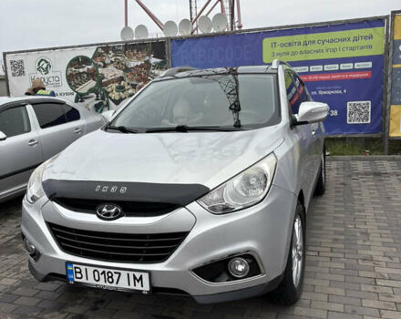 Сірий Хендай іх35, об'ємом двигуна 2 л та пробігом 237 тис. км за 12200 $, фото 1 на Automoto.ua