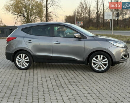 Сірий Хендай іх35, об'ємом двигуна 2 л та пробігом 262 тис. км за 13400 $, фото 3 на Automoto.ua