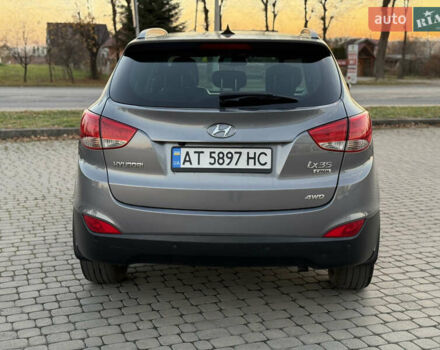 Сірий Хендай іх35, об'ємом двигуна 2 л та пробігом 262 тис. км за 13400 $, фото 6 на Automoto.ua