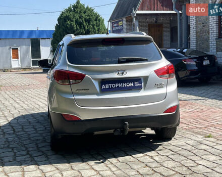 Сірий Хендай іх35, об'ємом двигуна 2 л та пробігом 307 тис. км за 11000 $, фото 4 на Automoto.ua