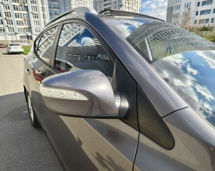 Серый Хендай их35, объемом двигателя 2 л и пробегом 187 тыс. км за 12900 $, фото 28 на Automoto.ua