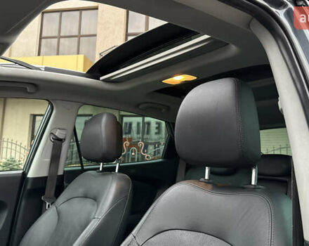 Серый Хендай их35, объемом двигателя 2 л и пробегом 245 тыс. км за 13500 $, фото 25 на Automoto.ua