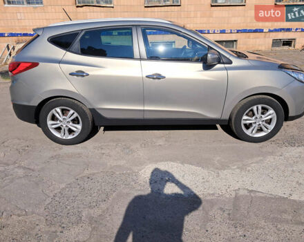 Хендай их35 2011 в Полтаве на Automoto.ua Серый Хендай их35, объемом двигателя 0 л и пробегом 189 тыс. км за 15000 $, фото 3 на Automoto.ua