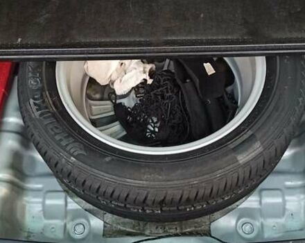 Серый Хендай их35, объемом двигателя 2 л и пробегом 248 тыс. км за 13200 $, фото 20 на Automoto.ua