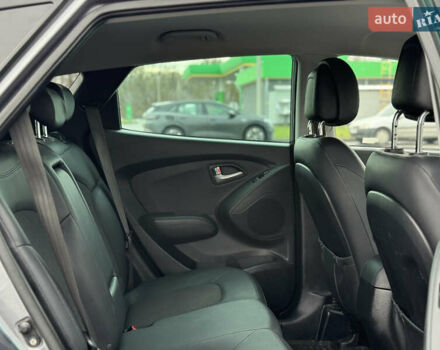 Сірий Хендай іх35, об'ємом двигуна 1.7 л та пробігом 235 тис. км за 11499 $, фото 25 на Automoto.ua