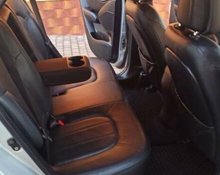 Серый Хендай их35, объемом двигателя 2 л и пробегом 248 тыс. км за 13200 $, фото 21 на Automoto.ua