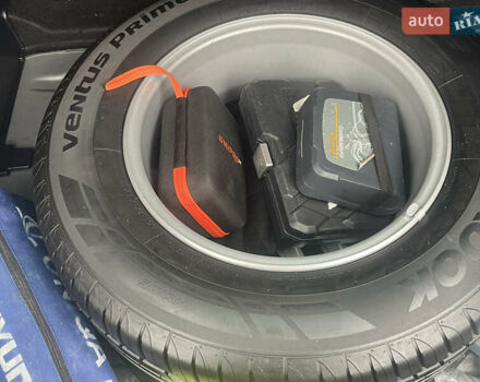 Хендай их35 2011 в Киеве на Automoto.ua Серый Хендай их35, объемом двигателя 1.69 л и пробегом 200 тыс. км за 11100 $, фото 16 на Automoto.ua