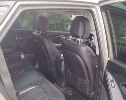 Хендай их35 2011 в Киеве на Automoto.ua Серый Хендай их35, объемом двигателя 2 л и пробегом 227 тыс. км за 12500 $, фото 5 на Automoto.ua