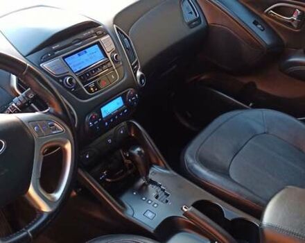 Серый Хендай их35, объемом двигателя 2 л и пробегом 248 тыс. км за 13200 $, фото 13 на Automoto.ua