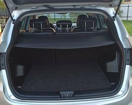 Серый Хендай их35, объемом двигателя 2 л и пробегом 248 тыс. км за 13200 $, фото 19 на Automoto.ua