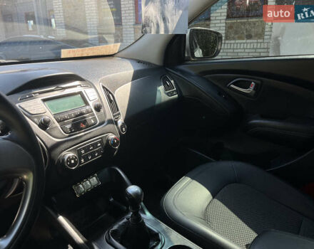 Сірий Хендай іх35, об'ємом двигуна 2 л та пробігом 307 тис. км за 11000 $, фото 16 на Automoto.ua