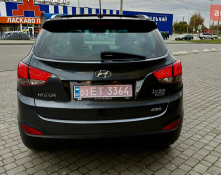 Серый Хендай их35, объемом двигателя 2 л и пробегом 245 тыс. км за 13500 $, фото 8 на Automoto.ua