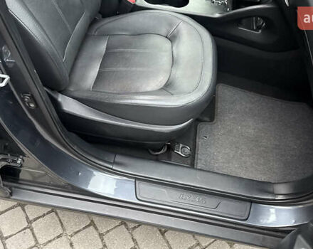 Серый Хендай их35, объемом двигателя 2 л и пробегом 245 тыс. км за 13500 $, фото 41 на Automoto.ua