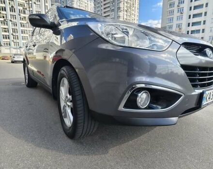 Серый Хендай их35, объемом двигателя 2 л и пробегом 187 тыс. км за 12900 $, фото 27 на Automoto.ua