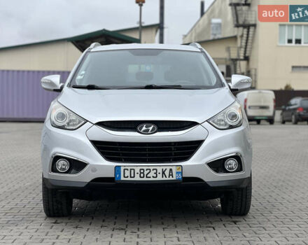 Серый Хендай их35, объемом двигателя 2 л и пробегом 240 тыс. км за 11500 $, фото 14 на Automoto.ua