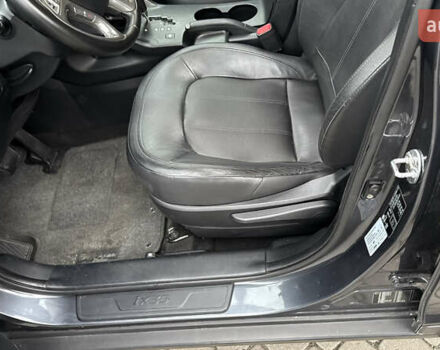 Серый Хендай их35, объемом двигателя 2 л и пробегом 245 тыс. км за 13500 $, фото 26 на Automoto.ua