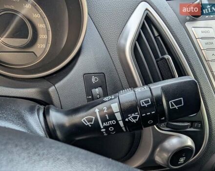 Сірий Хендай іх35, об'ємом двигуна 2 л та пробігом 222 тис. км за 13950 $, фото 38 на Automoto.ua