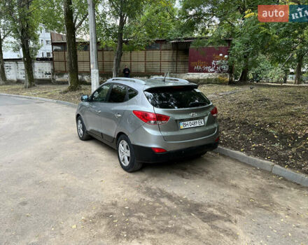 Сірий Хендай іх35, об'ємом двигуна 2 л та пробігом 156 тис. км за 11999 $, фото 6 на Automoto.ua