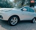 Сірий Хендай іх35, об'ємом двигуна 1.7 л та пробігом 208 тис. км за 11400 $, фото 2 на Automoto.ua
