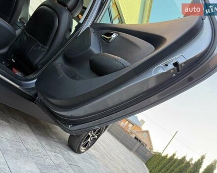 Серый Хендай их35, объемом двигателя 2 л и пробегом 175 тыс. км за 12300 $, фото 33 на Automoto.ua