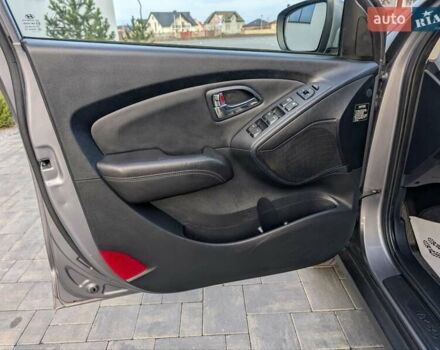 Сірий Хендай іх35, об'ємом двигуна 2 л та пробігом 222 тис. км за 13950 $, фото 40 на Automoto.ua