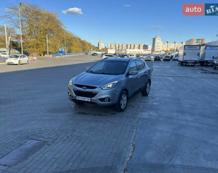 Сірий Хендай іх35, об'ємом двигуна 2 л та пробігом 156 тис. км за 11999 $, фото 2 на Automoto.ua