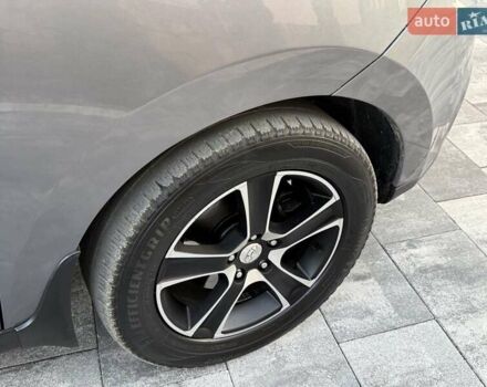 Серый Хендай их35, объемом двигателя 2 л и пробегом 175 тыс. км за 12300 $, фото 52 на Automoto.ua