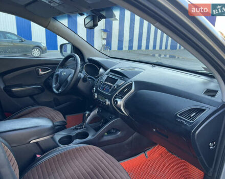 Сірий Хендай іх35, об'ємом двигуна 2 л та пробігом 156 тис. км за 11999 $, фото 12 на Automoto.ua