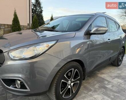 Серый Хендай их35, объемом двигателя 2 л и пробегом 175 тыс. км за 12300 $, фото 15 на Automoto.ua