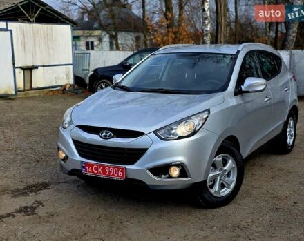 Серый Хендай их35, объемом двигателя 1.7 л и пробегом 186 тыс. км за 11700 $, фото 10 на Automoto.ua