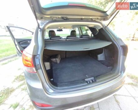 Сірий Хендай іх35, об'ємом двигуна 2 л та пробігом 238 тис. км за 10500 $, фото 24 на Automoto.ua