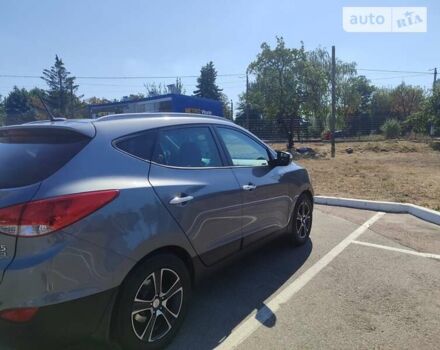 Серый Хендай их35, объемом двигателя 2.01 л и пробегом 227 тыс. км за 14500 $, фото 9 на Automoto.ua