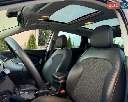 Серый Хендай их35, объемом двигателя 2 л и пробегом 175 тыс. км за 12300 $, фото 37 на Automoto.ua