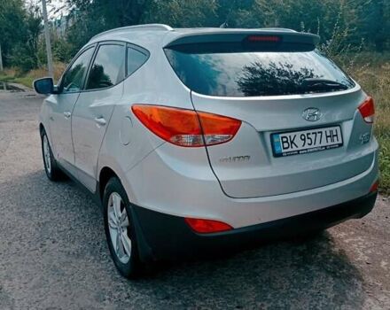 Сірий Хендай іх35, об'ємом двигуна 1.7 л та пробігом 208 тис. км за 11400 $, фото 6 на Automoto.ua