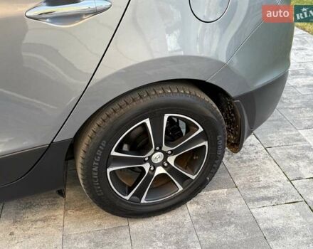 Серый Хендай их35, объемом двигателя 2 л и пробегом 175 тыс. км за 12300 $, фото 50 на Automoto.ua