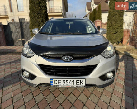 Серый Хендай их35, объемом двигателя 2 л и пробегом 210 тыс. км за 12700 $, фото 1 на Automoto.ua