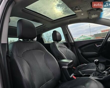 Сірий Хендай іх35, об'ємом двигуна 1.69 л та пробігом 308 тис. км за 11999 $, фото 25 на Automoto.ua