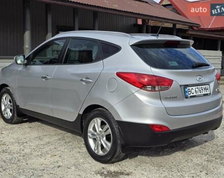 Сірий Хендай іх35, об'ємом двигуна 1.69 л та пробігом 308 тис. км за 11999 $, фото 5 на Automoto.ua