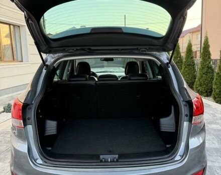 Серый Хендай их35, объемом двигателя 2 л и пробегом 175 тыс. км за 12300 $, фото 26 на Automoto.ua