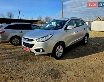 Серый Хендай их35, объемом двигателя 1.7 л и пробегом 186 тыс. км за 11700 $, фото 12 на Automoto.ua