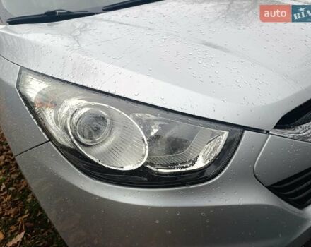 Сірий Хендай іх35, об'ємом двигуна 2 л та пробігом 240 тис. км за 11900 $, фото 15 на Automoto.ua