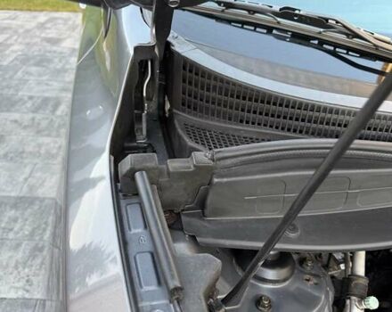 Серый Хендай их35, объемом двигателя 2 л и пробегом 175 тыс. км за 12300 $, фото 55 на Automoto.ua