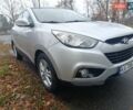 Сірий Хендай іх35, об'ємом двигуна 2 л та пробігом 240 тис. км за 11900 $, фото 18 на Automoto.ua