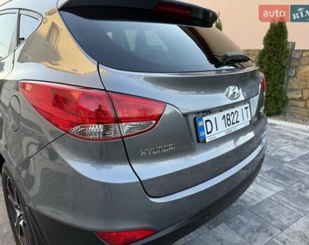 Серый Хендай их35, объемом двигателя 2 л и пробегом 175 тыс. км за 12300 $, фото 16 на Automoto.ua