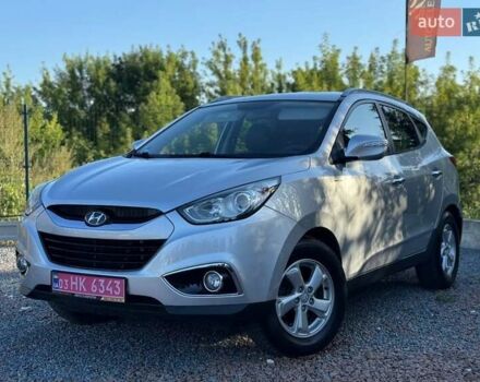 Сірий Хендай іх35, об'ємом двигуна 2 л та пробігом 216 тис. км за 12690 $, фото 3 на Automoto.ua