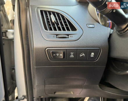 Сірий Хендай іх35, об'ємом двигуна 2 л та пробігом 212 тис. км за 11950 $, фото 19 на Automoto.ua