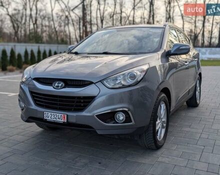 Сірий Хендай іх35, об'ємом двигуна 2 л та пробігом 222 тис. км за 13950 $, фото 1 на Automoto.ua